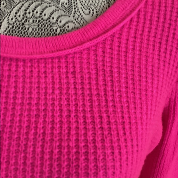 Aqua 100% Cashmere Hot Pink Scoop Neck Sweater From Bloomingdale's - Picture 2 of 10